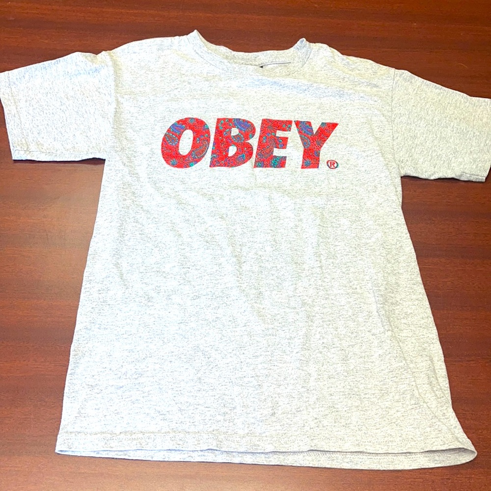 Obey T